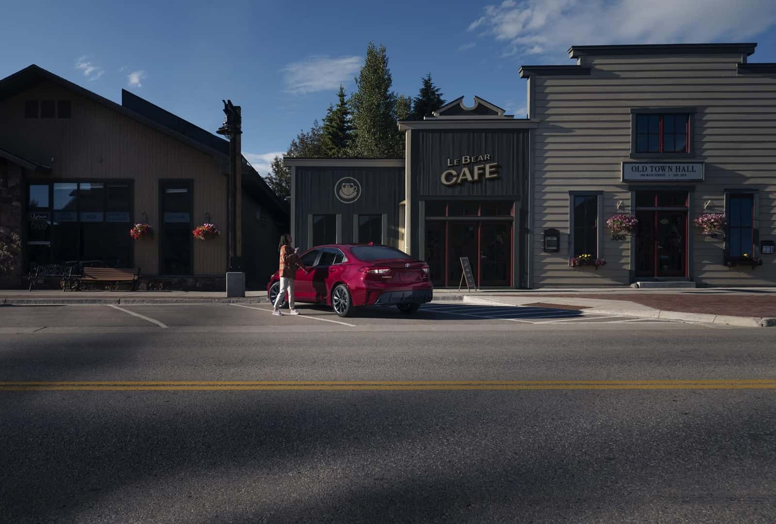 Toyota Dealer near the Mid-Valley