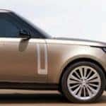 2022new-rangerover_sv-sideview-parked-gold-mobile