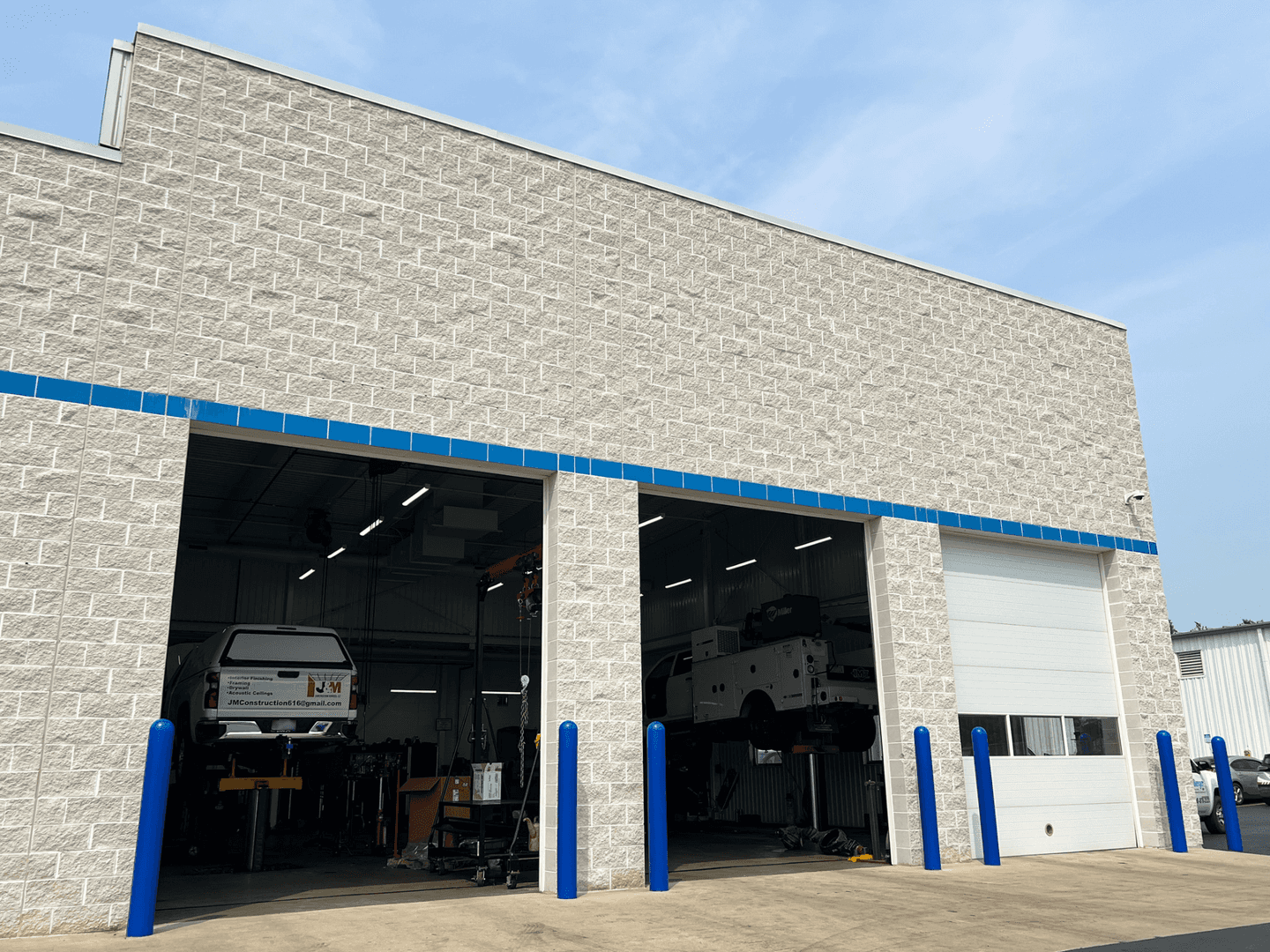 Berger's Medium Duty Service Bays