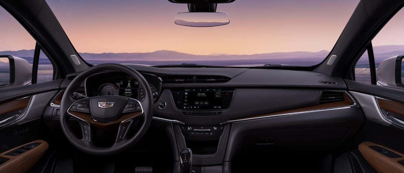 2024 Cadillac XT5 interior dashboard and infotainment system