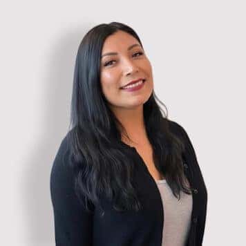 Elyana Flores