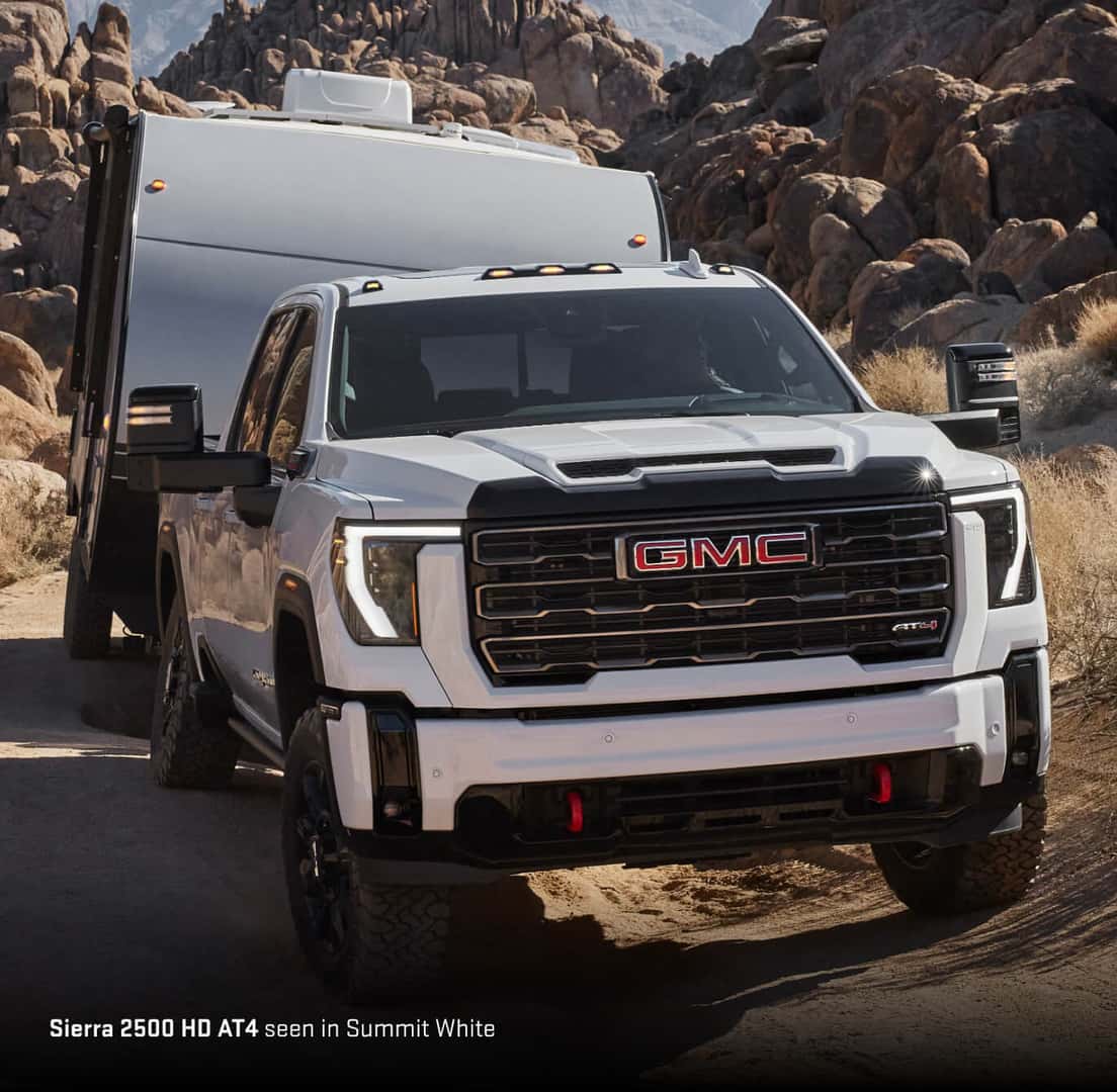 Sierra 2500 HD AT4 seen in Summit White