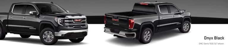 Front and rear three-quarter studio views of a Sierra 1500 in Onyx Black.