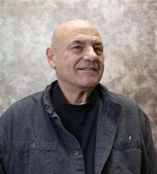 BRUCE RIDDLE