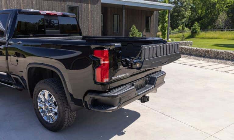 2026 Chevy Silverado 2500 HD Exterior Bed Door Down