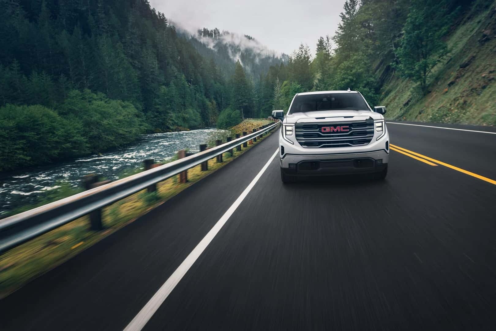 2024 GMC Sierra 1500 grille