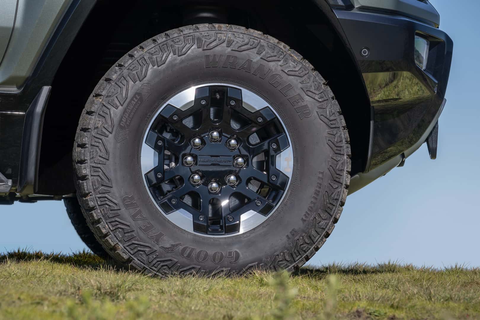 2024 GMC Hummer EV SUV Tire Detail
