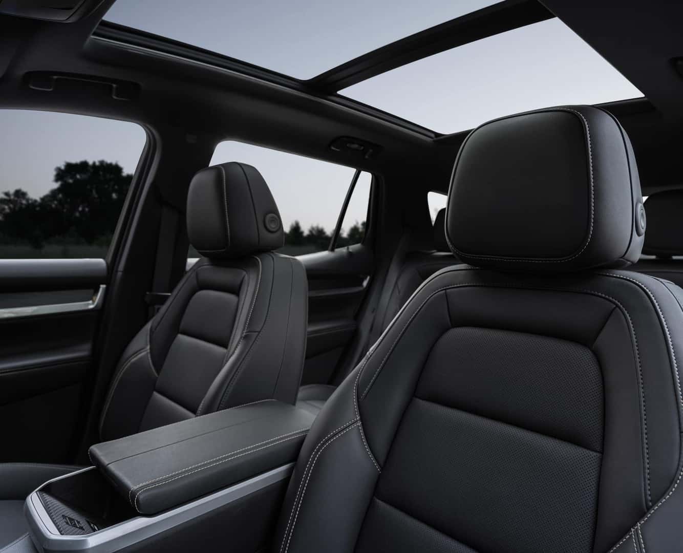 2025 GMC Terrain front row seats