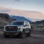2025 GMC Yukon AT4 Ultimate Sterling Metallic