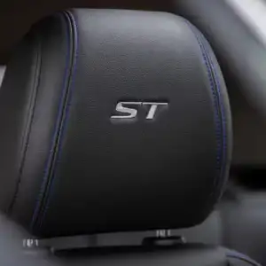 2026 Buick Encore GX Sport Touring headrest