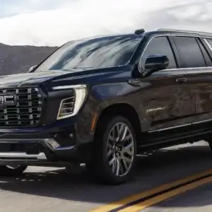 2026 GMC Yukon and Yukon XL Front and Driver's Side 3/4 View