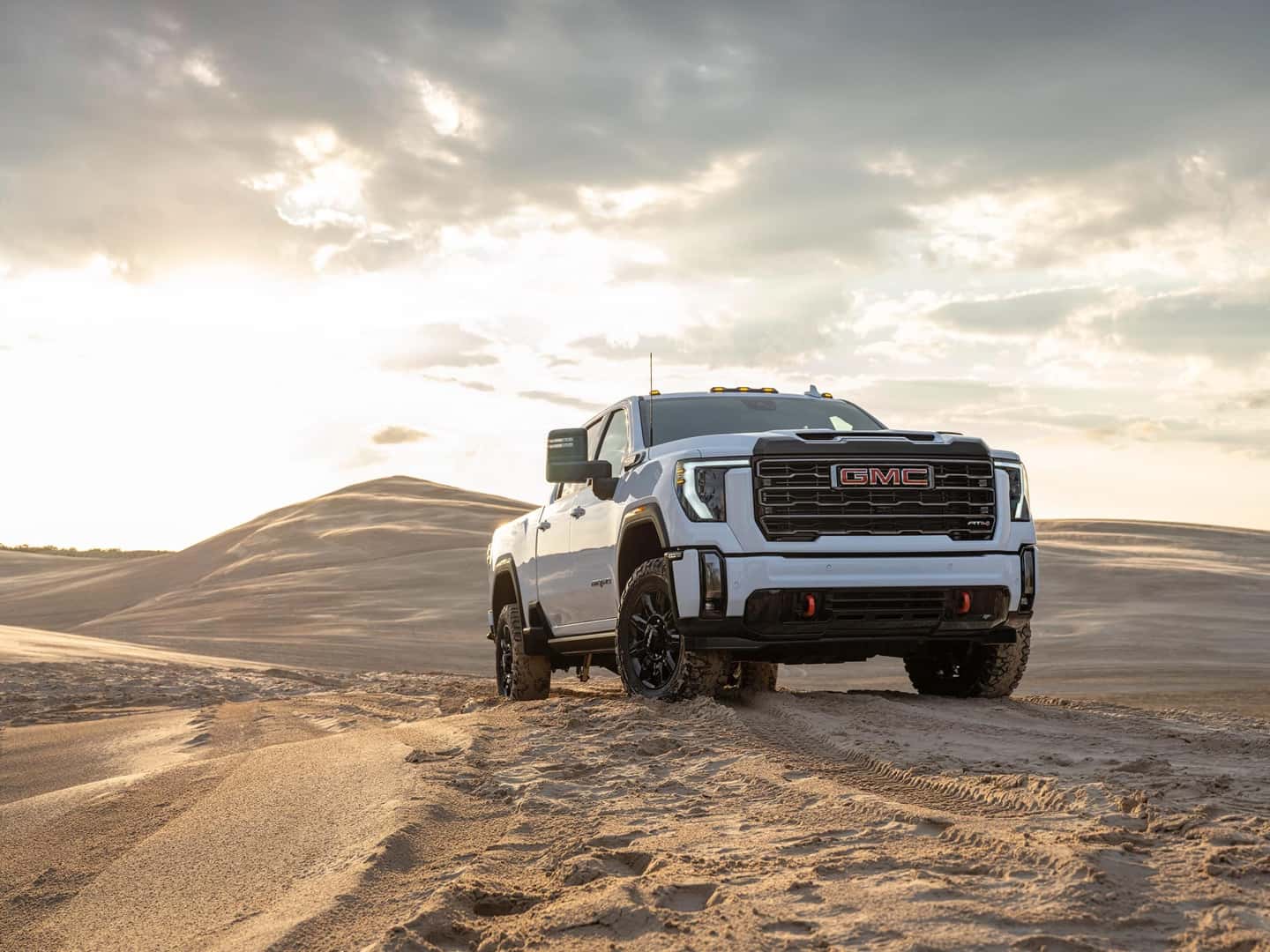 2024 GMC Sierra 2500 HD Front View