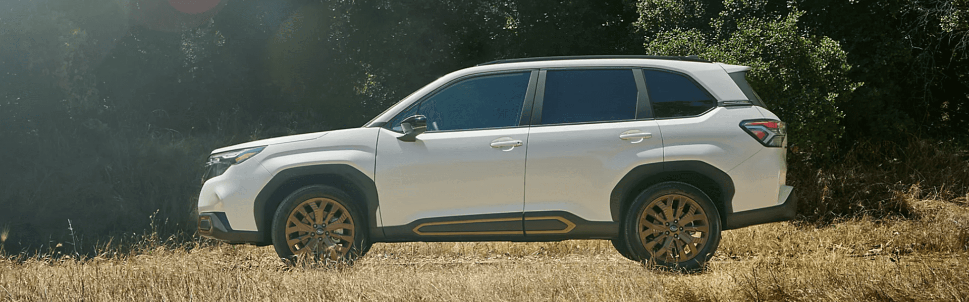 2025 Subaru Forester in White Side View