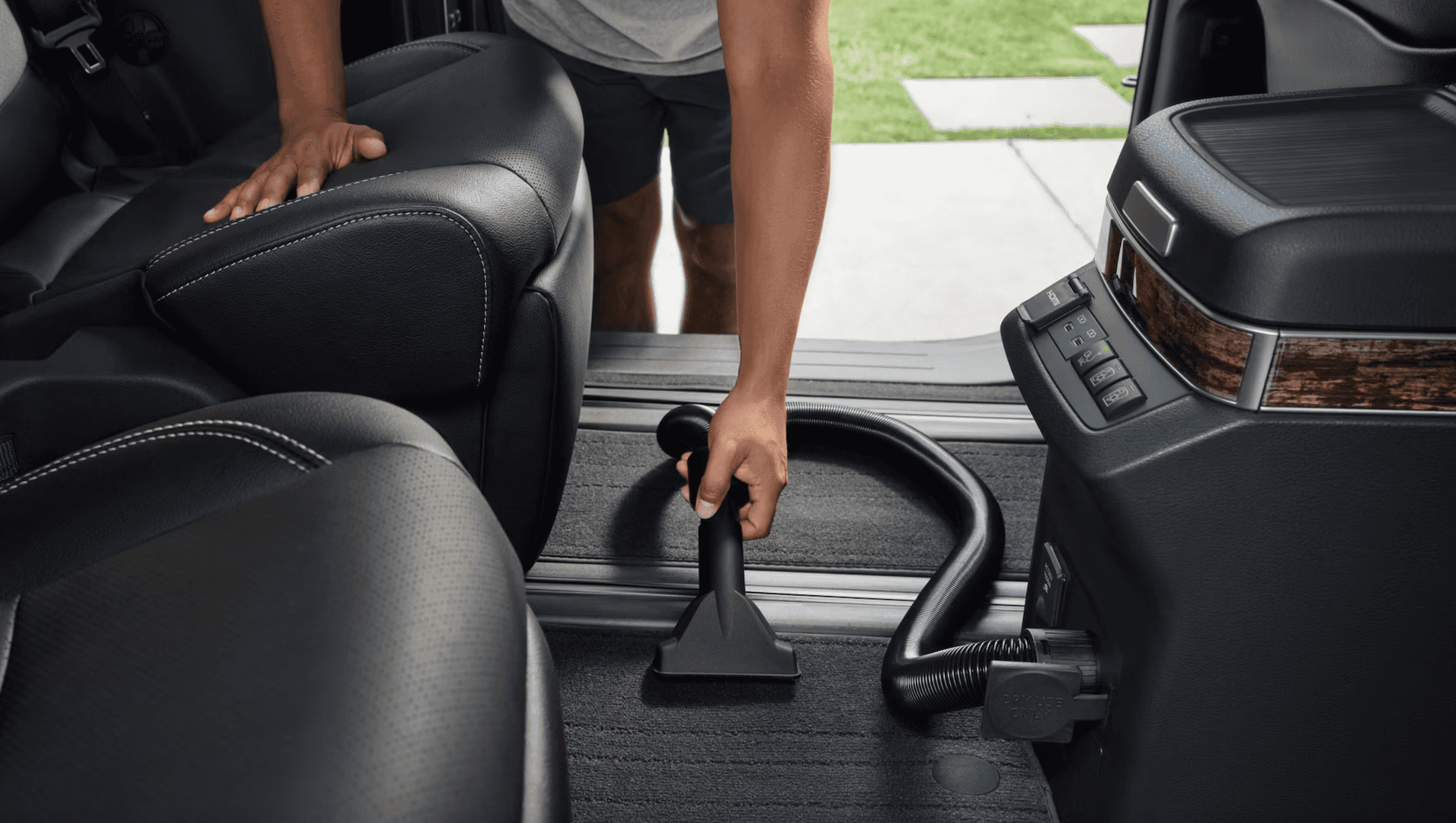 2025 Toyota Sienna interior for sale near Conroe, TX