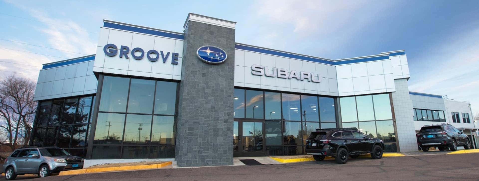 Groove Subaru entrance