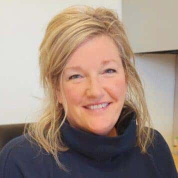 Lynn Lewis