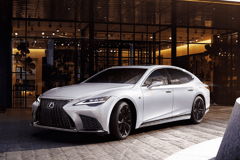 2024 Lexus LS parking
