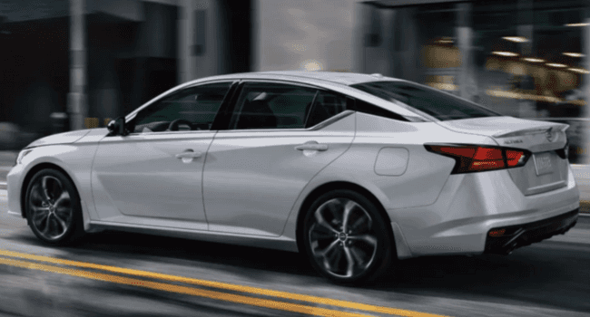 2025 Nissan Altima SR