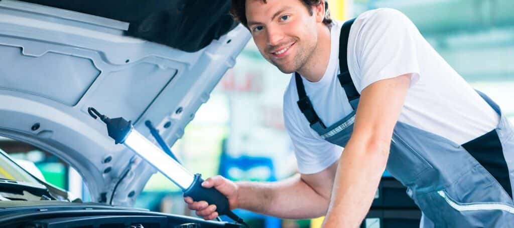 Mechanic-Looking-Under-The-Hood