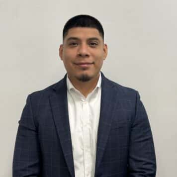 Edgar  Peralta
