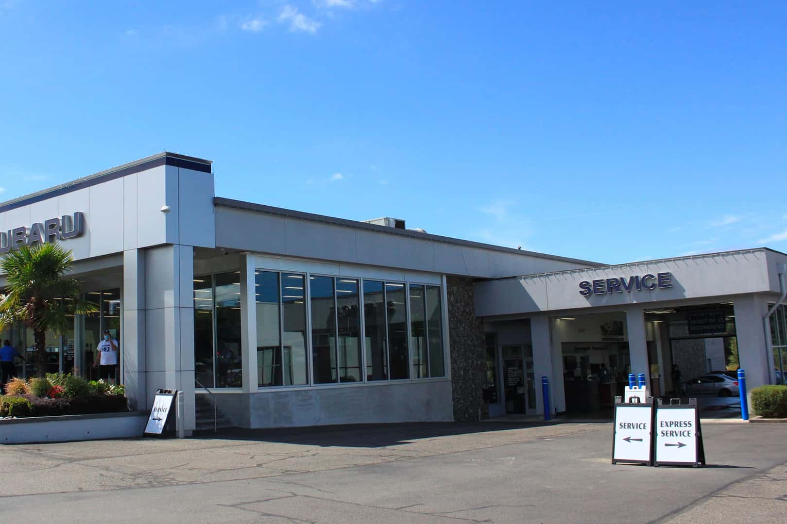 subaru storefront