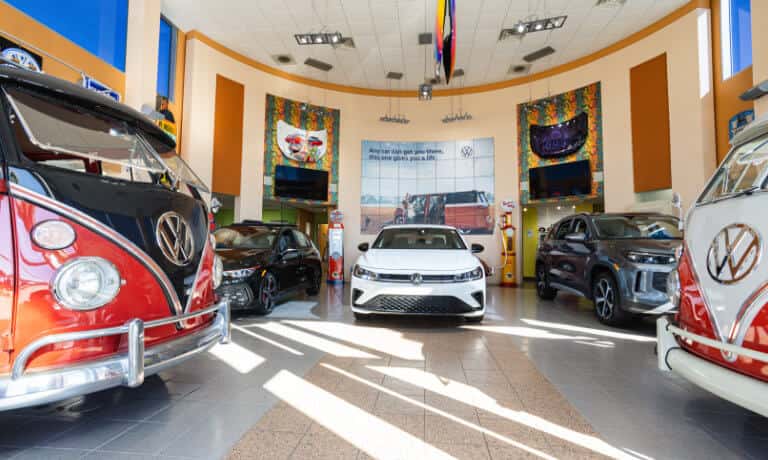 Team VW - Round Room Gallery